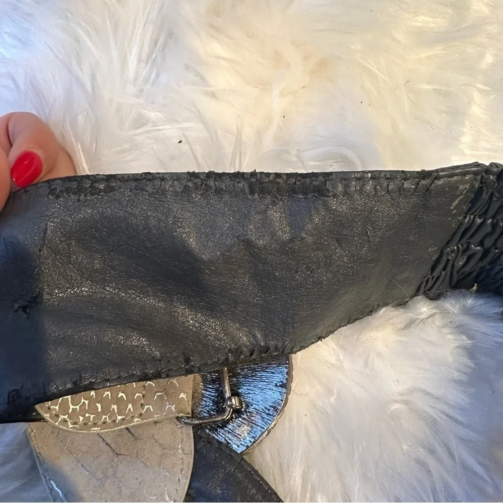 Vintage‎ Chicos Jeweled Buckle Leather Belt Size Small